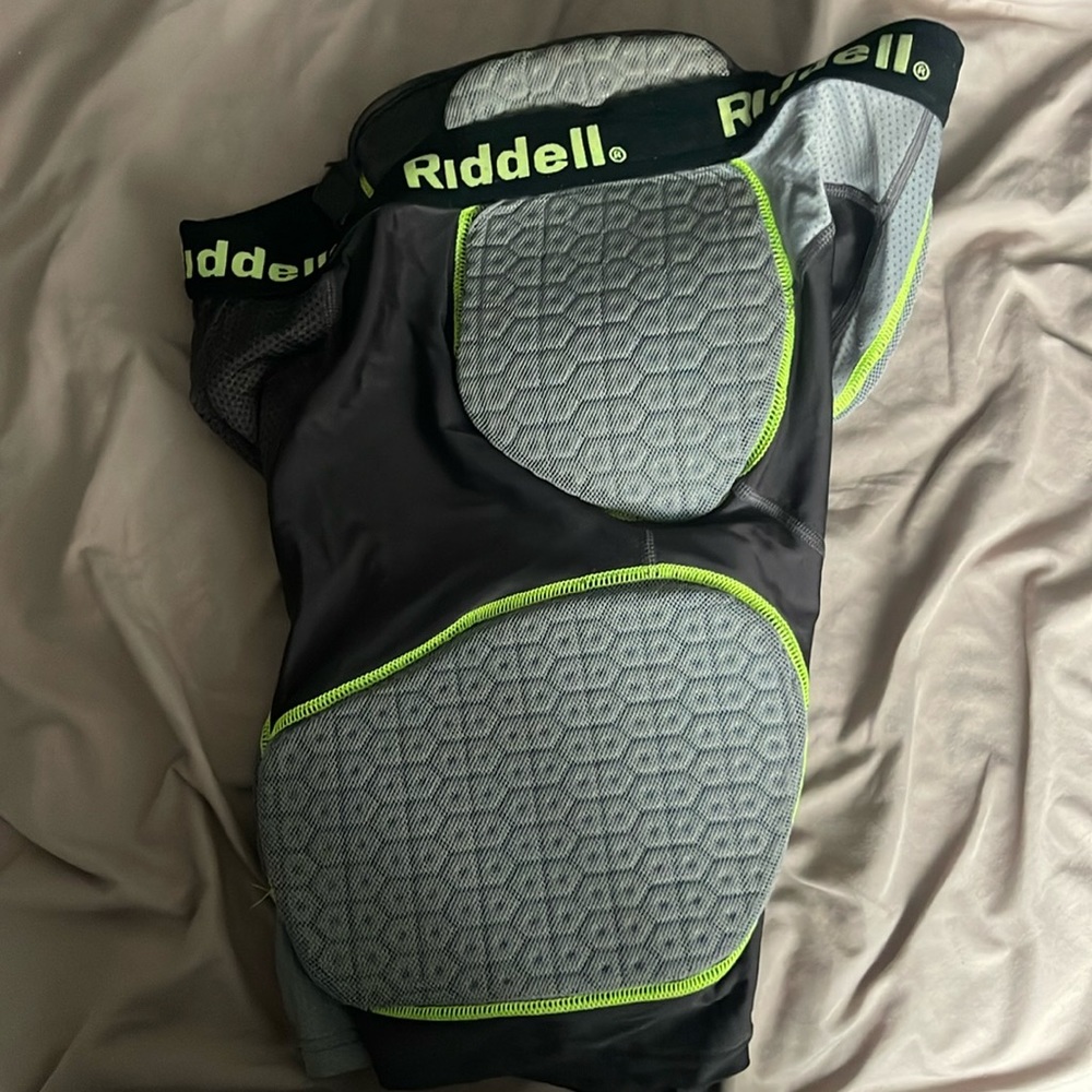 Size- large
